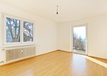 Vielseitiges Ein- oder Zweifamilienhaus mit großzügiger Dachterrasse in beliebter Lage