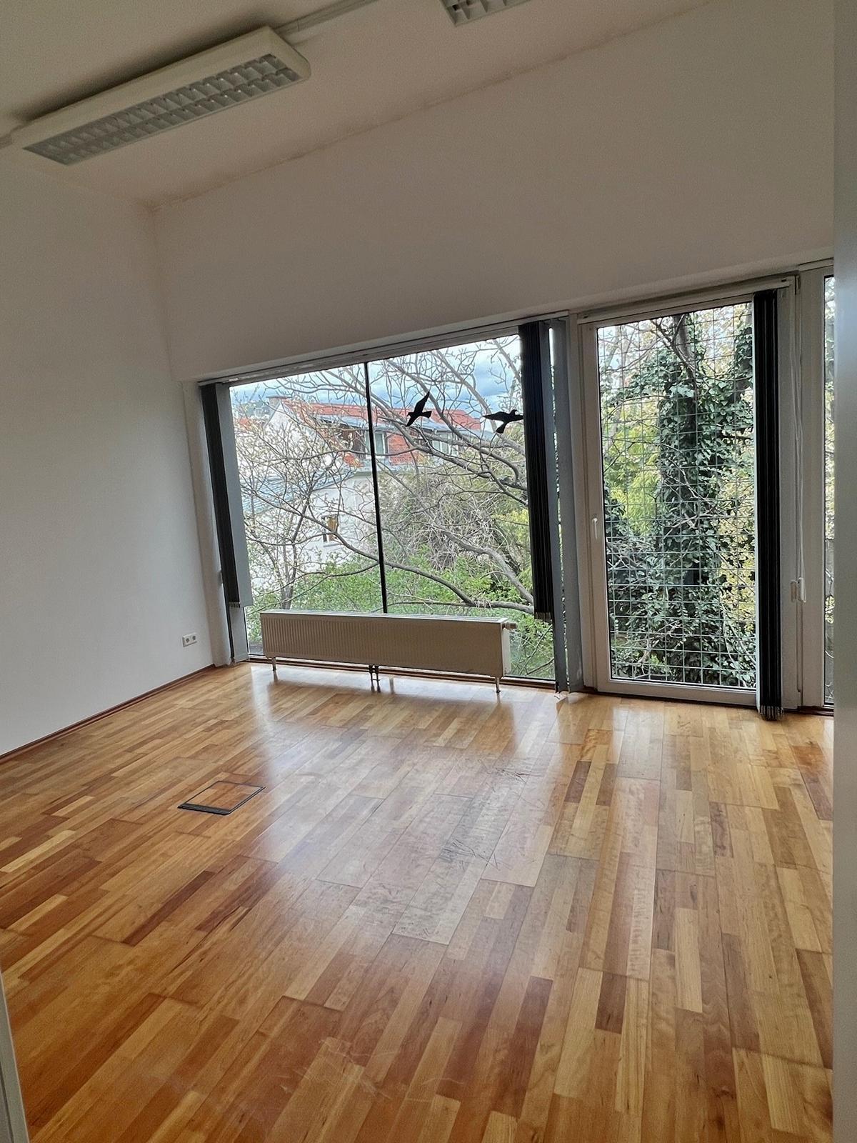 3 Monate MIETZINSFREI - Modern ausgestattete Büroflächen in zentraler Lage, vollklimatisiert, CAT 5