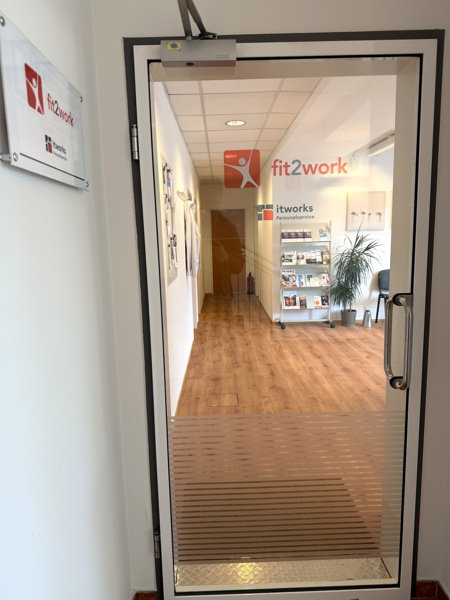 Moderne Büro/Praxis in Graz: 104m² mit Balkon, nur 1.571,99 € Miete!