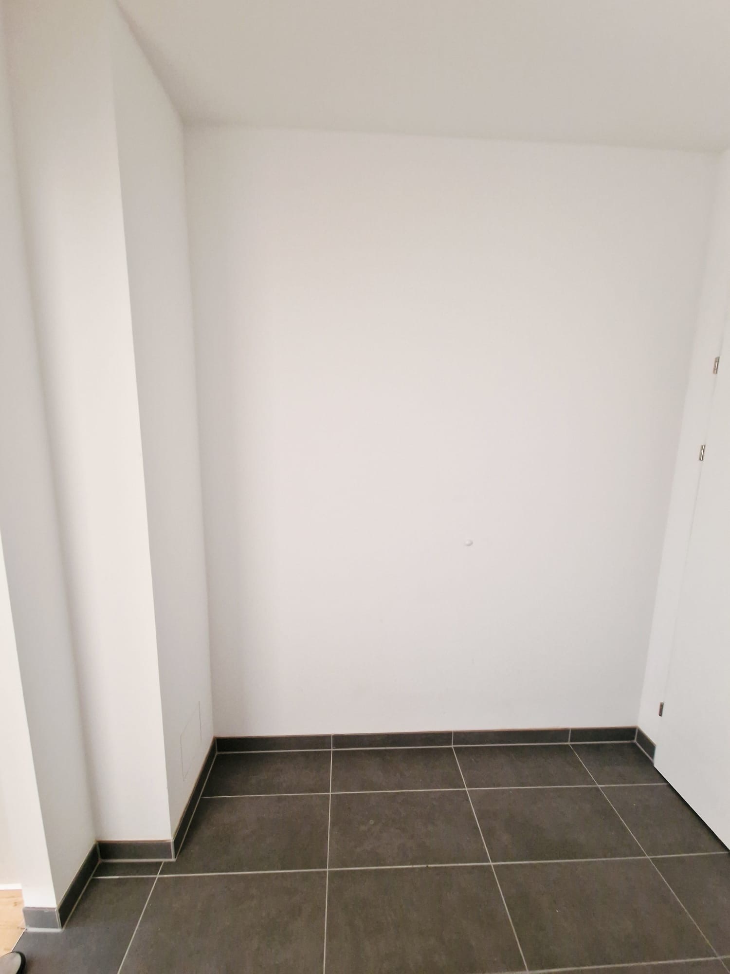 Moderne 2-Zi-Wohnung mit Balkon in Graz, neuwertig, 41m², Miete €780,97!