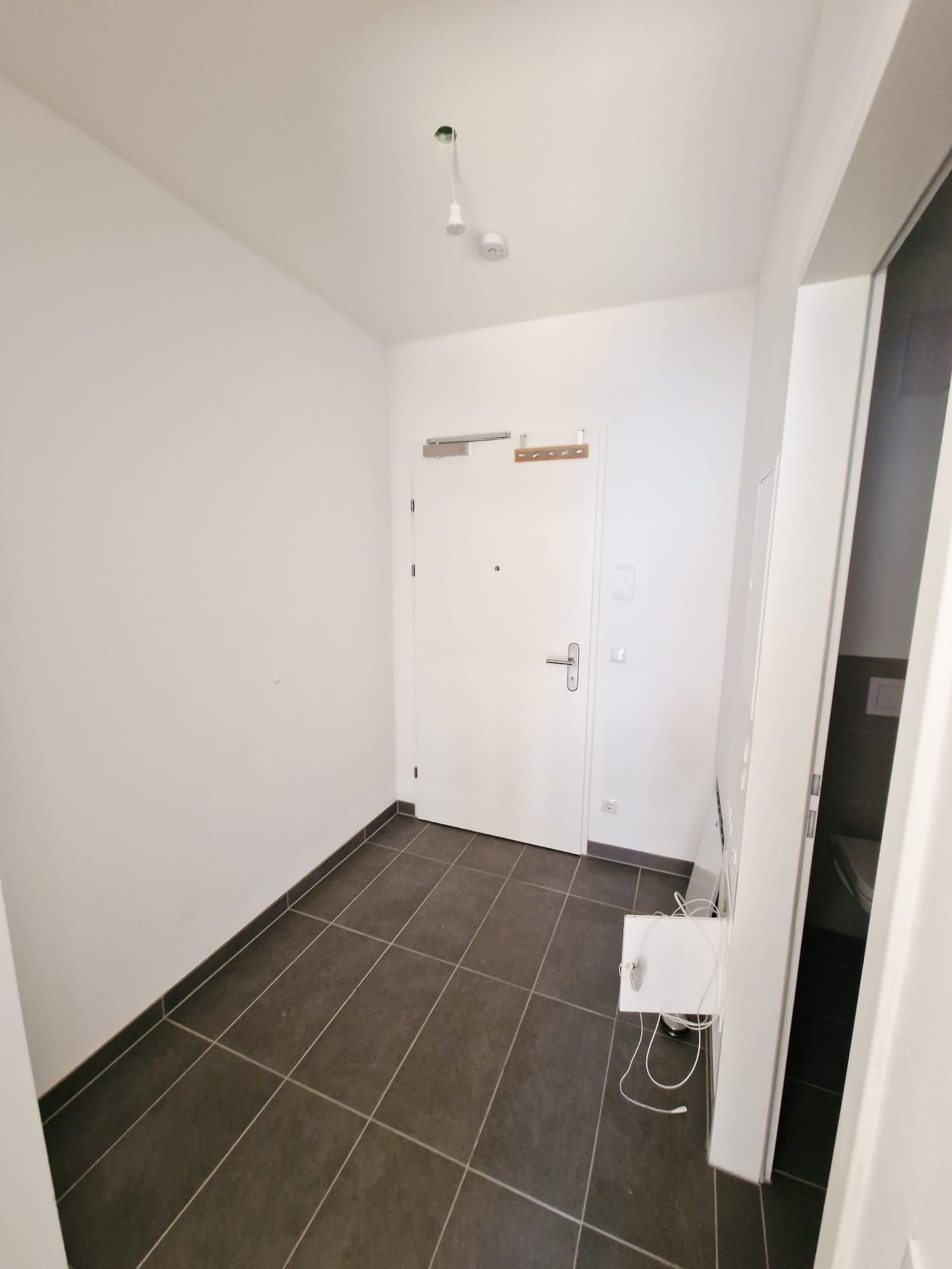 Moderne 2-Zi-Wohnung mit Balkon in Graz, neuwertig, 41m², Miete €780,97!