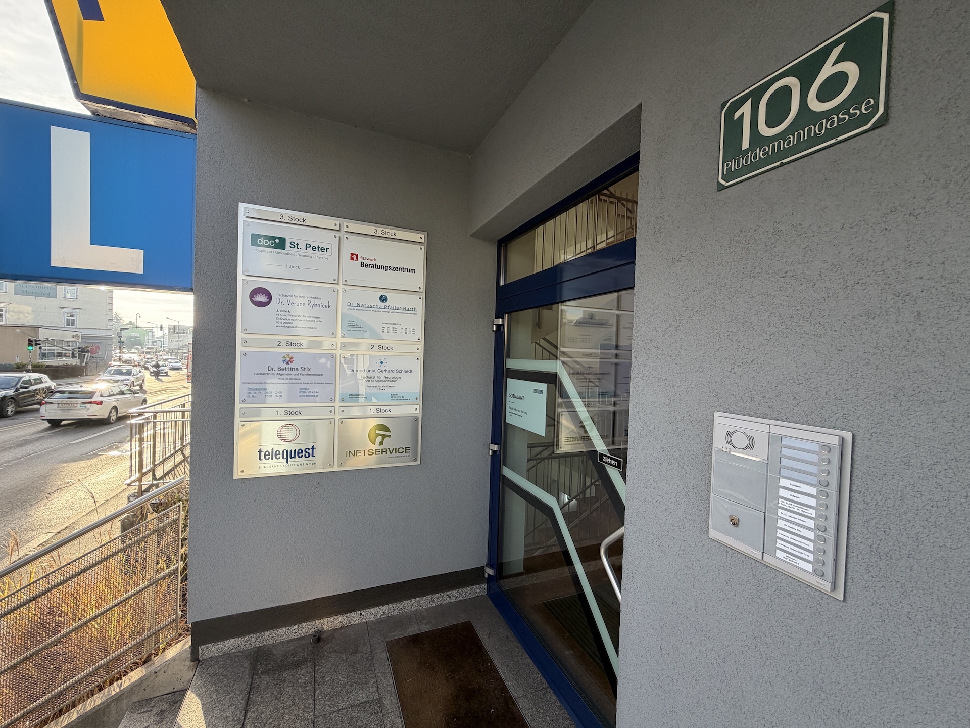 Moderne Büro/Praxis in Graz: 104m² mit Balkon, nur 1.571,99 € Miete!