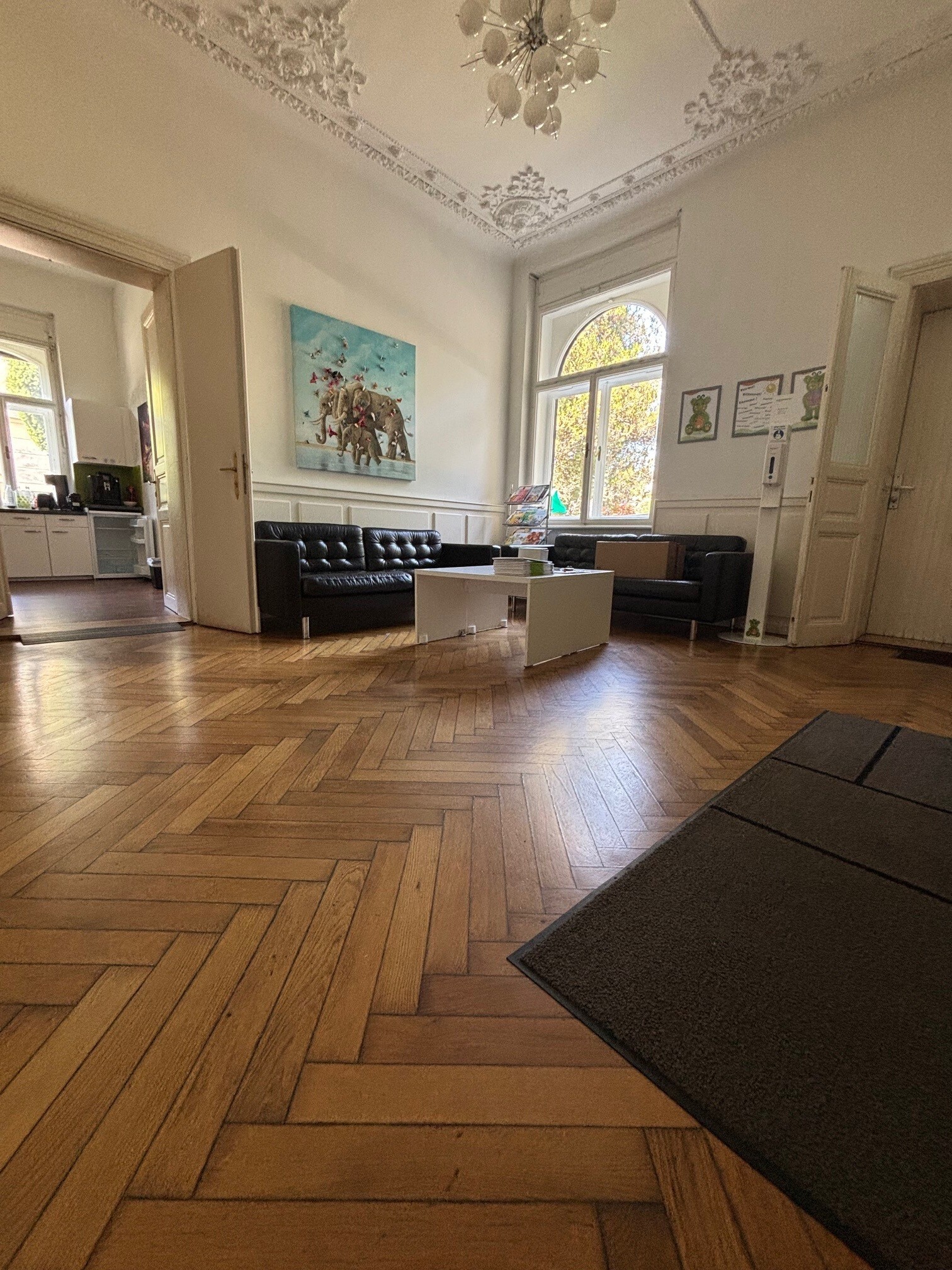 Ordinations- bzw. Büroräumlichkeiten in Altvilla