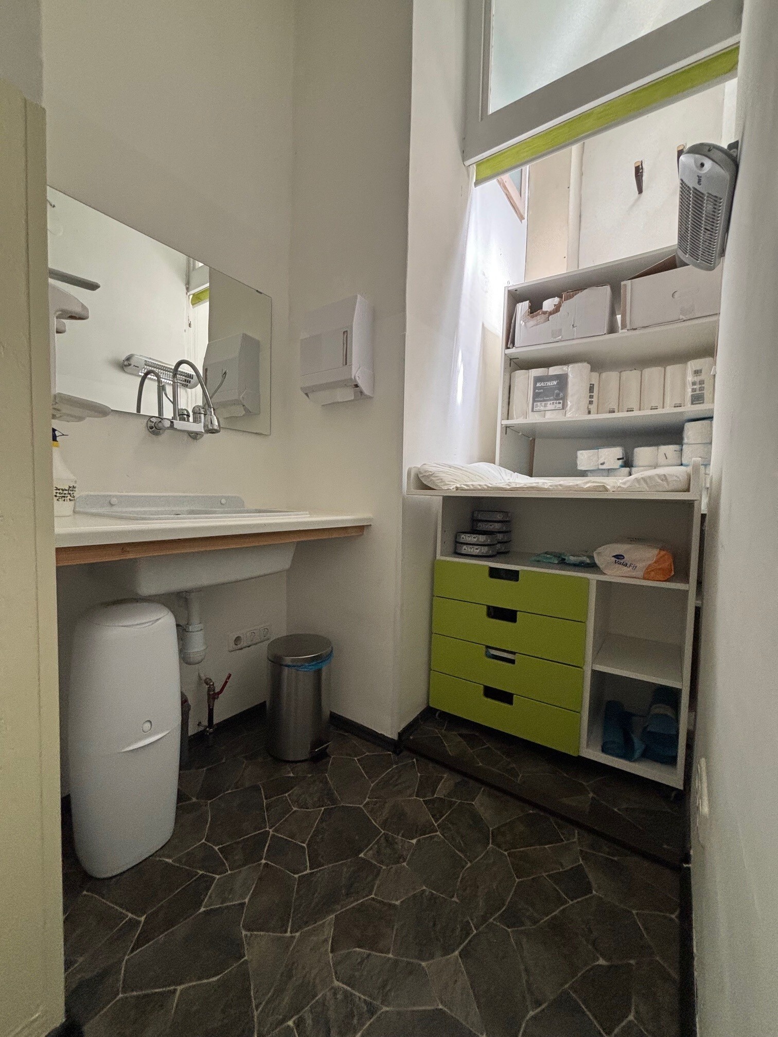 Ordinations- bzw. Büroräumlichkeiten in Altvilla