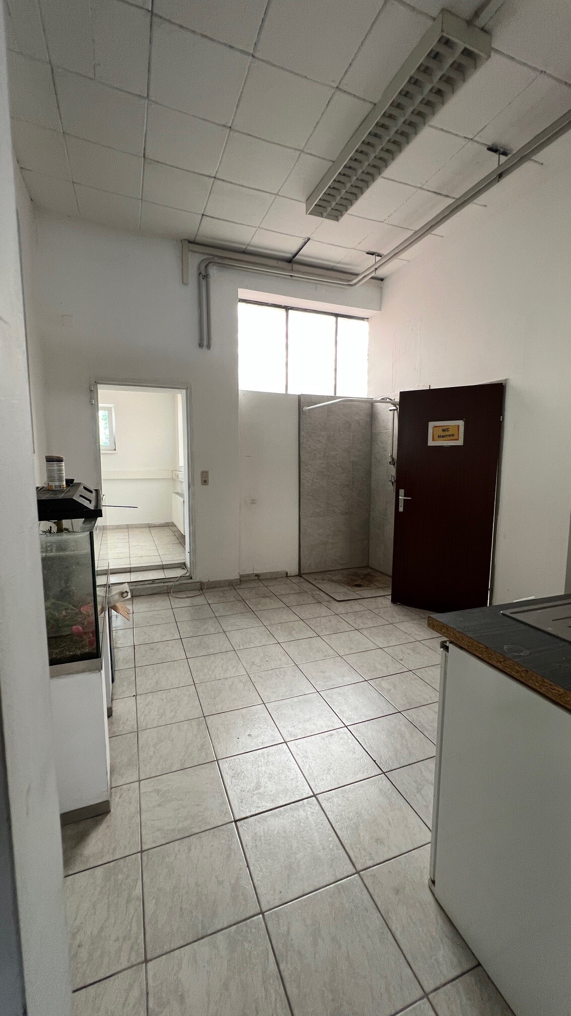 Geräumige Gewerbehalle in Wünschendorf – 235 m² für nur 1.496,00 € mtl.!