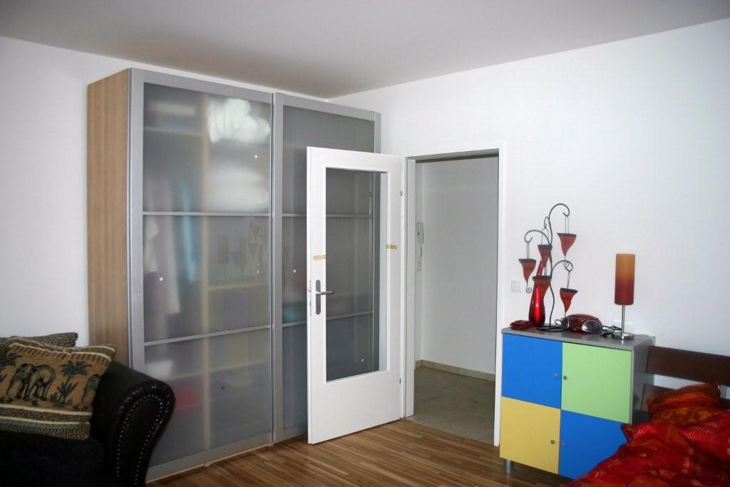 Top Wohnung 34m² mit Balkon, Einbauküche & Aufzug in 8010 Graz – Miete €627,93,-