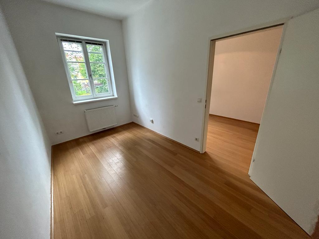 Gepflegte 3-Zi-Erdgeschosswohnung mit Balkon in 8010 Graz