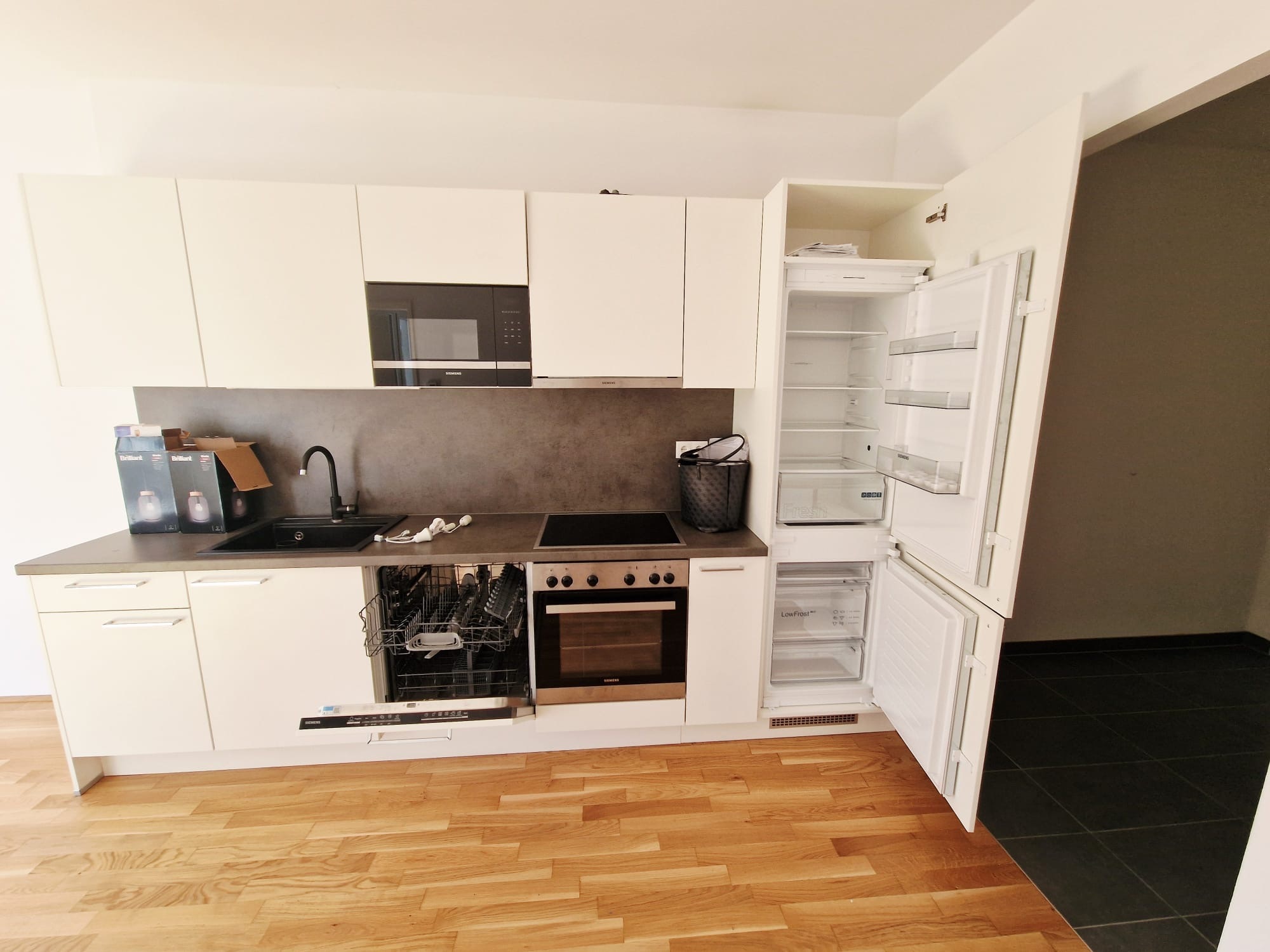 Moderne 2-Zi-Wohnung mit Balkon in Graz, neuwertig, 41m², Miete €780,97!
