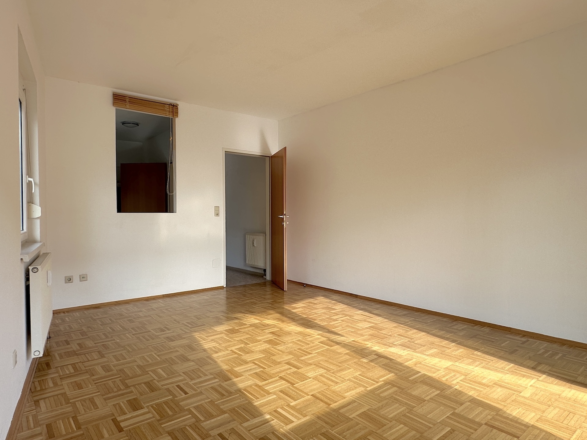 Gemütliche 2-Zi Wohnung mit Stellplatz und Grünblick in 8010 Graz