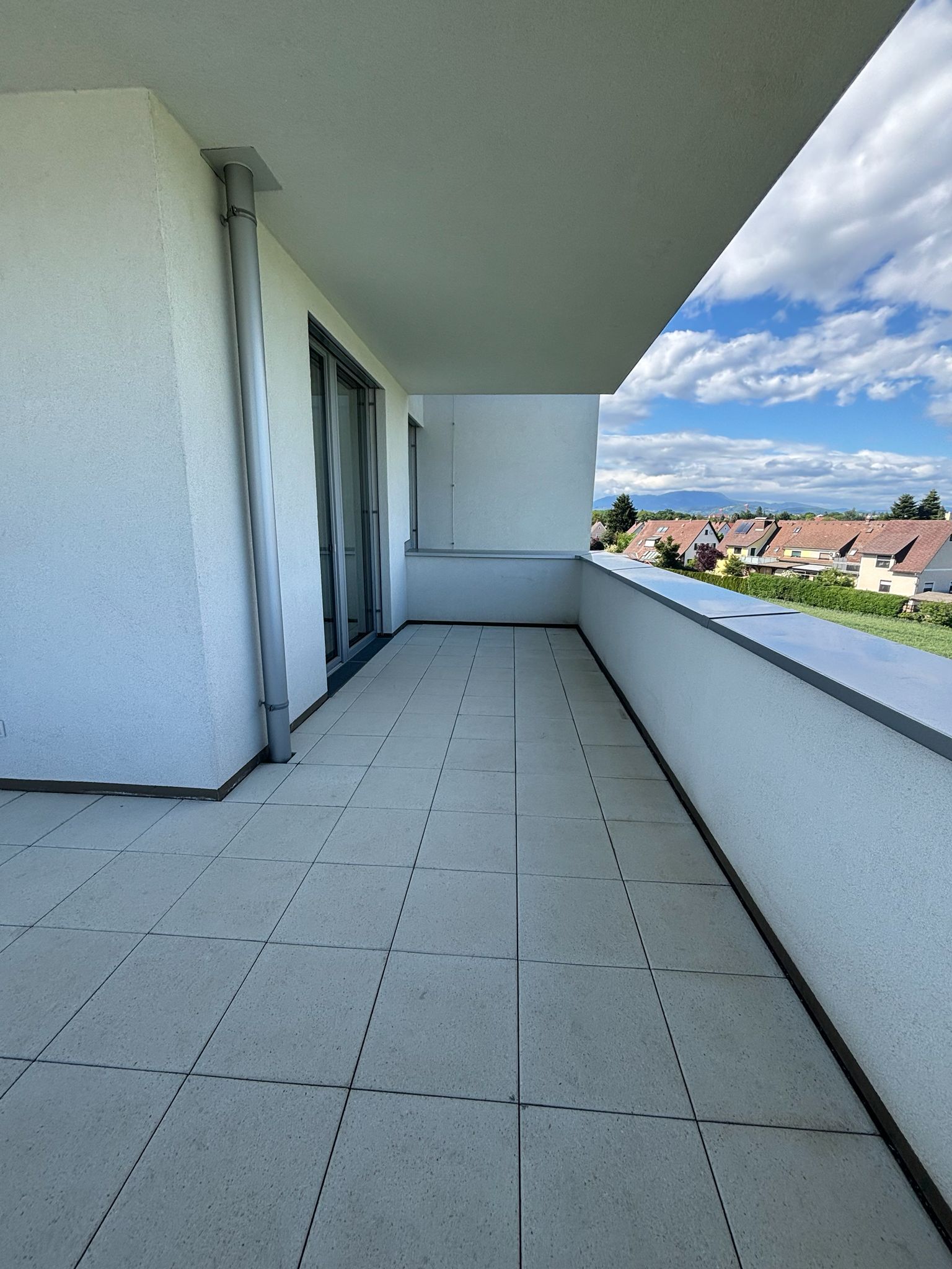 Moderne 3-Zimmer-Wohnung mit Balkon in Graz 8041!