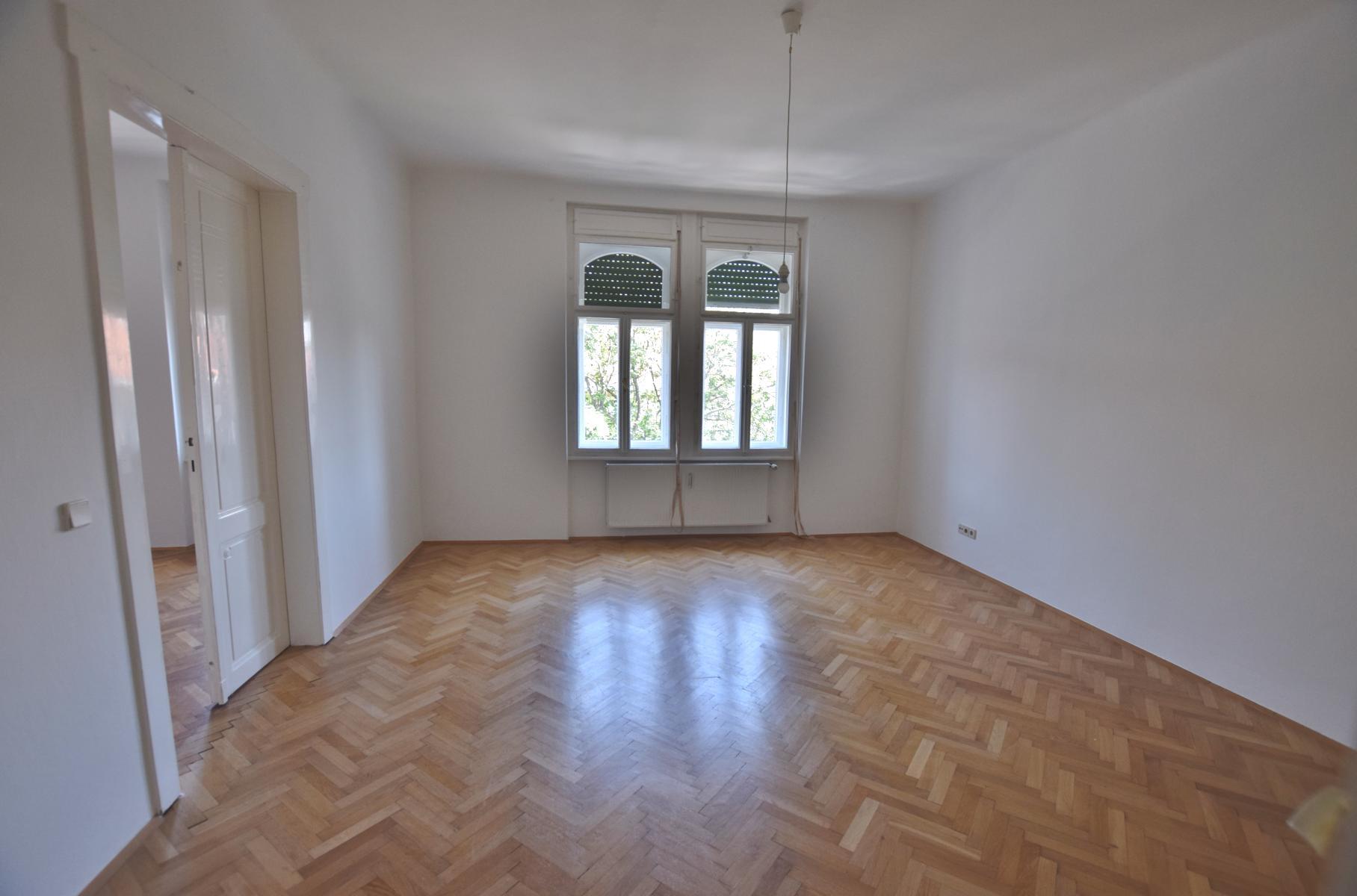 Helle 3-Zi-Wohnung in Graz mit Balkon, Aufzug, Parkett & tollem Stadt- und Grünblick!
