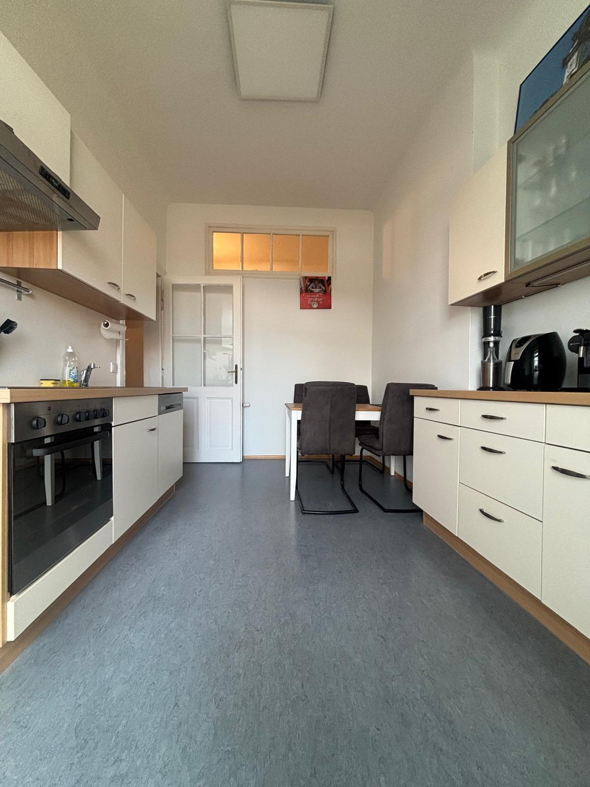 Helle 3-Zi-Wohnung in Graz mit Balkon, Aufzug, Parkett & tollem Stadt- und Grünblick!