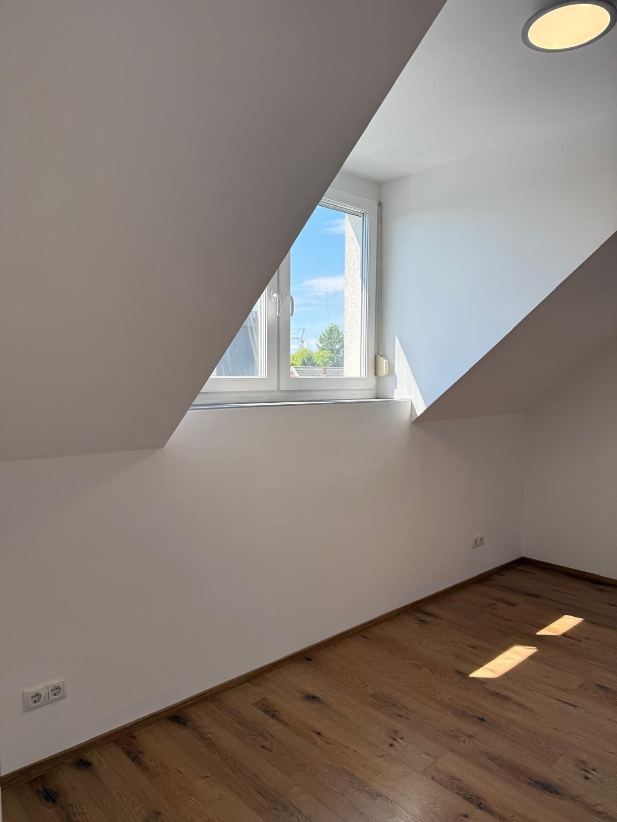 Moderne 2-Zi Wohnung mit Terrasse in Graz 8055!