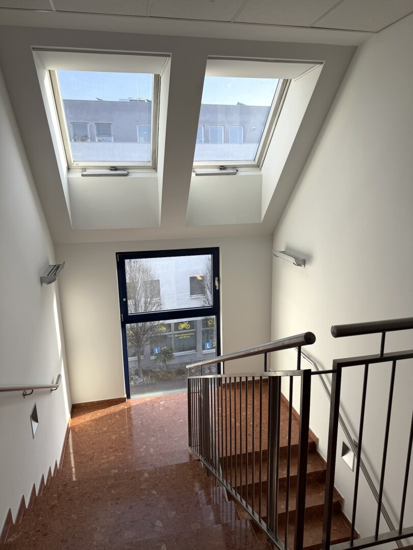 Moderne Büro/Praxis in Graz: 104m² mit Balkon, nur 1.571,99 € Miete!