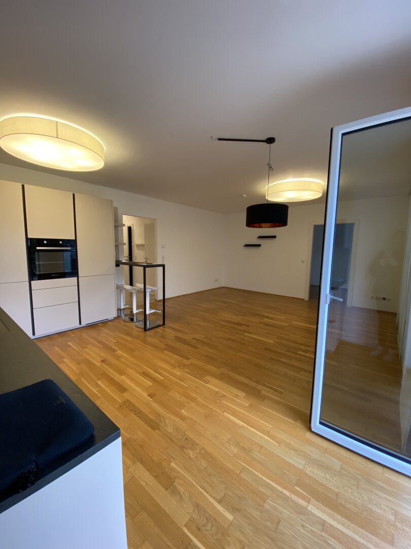 Stilvolle Gartenwohnung in Graz mit Terrasse, 2 TG-Stellplätzen und Fußbodenheizung