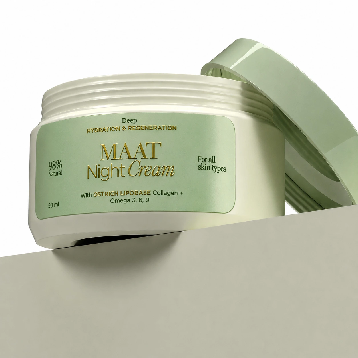 Design premium pentru ambalaj cosmetic MAAT Night Ritual cu finisaje aurii emboss și tonuri naturale sage green.