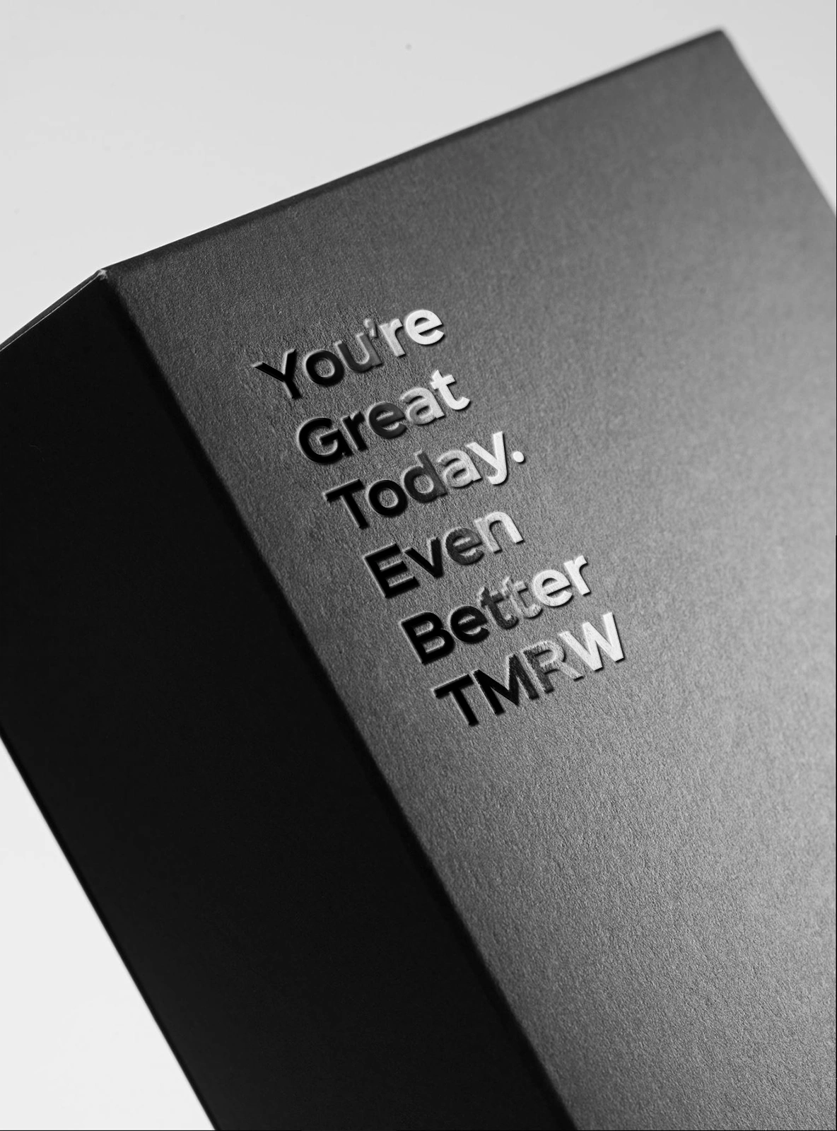 3D varnish foil packaging