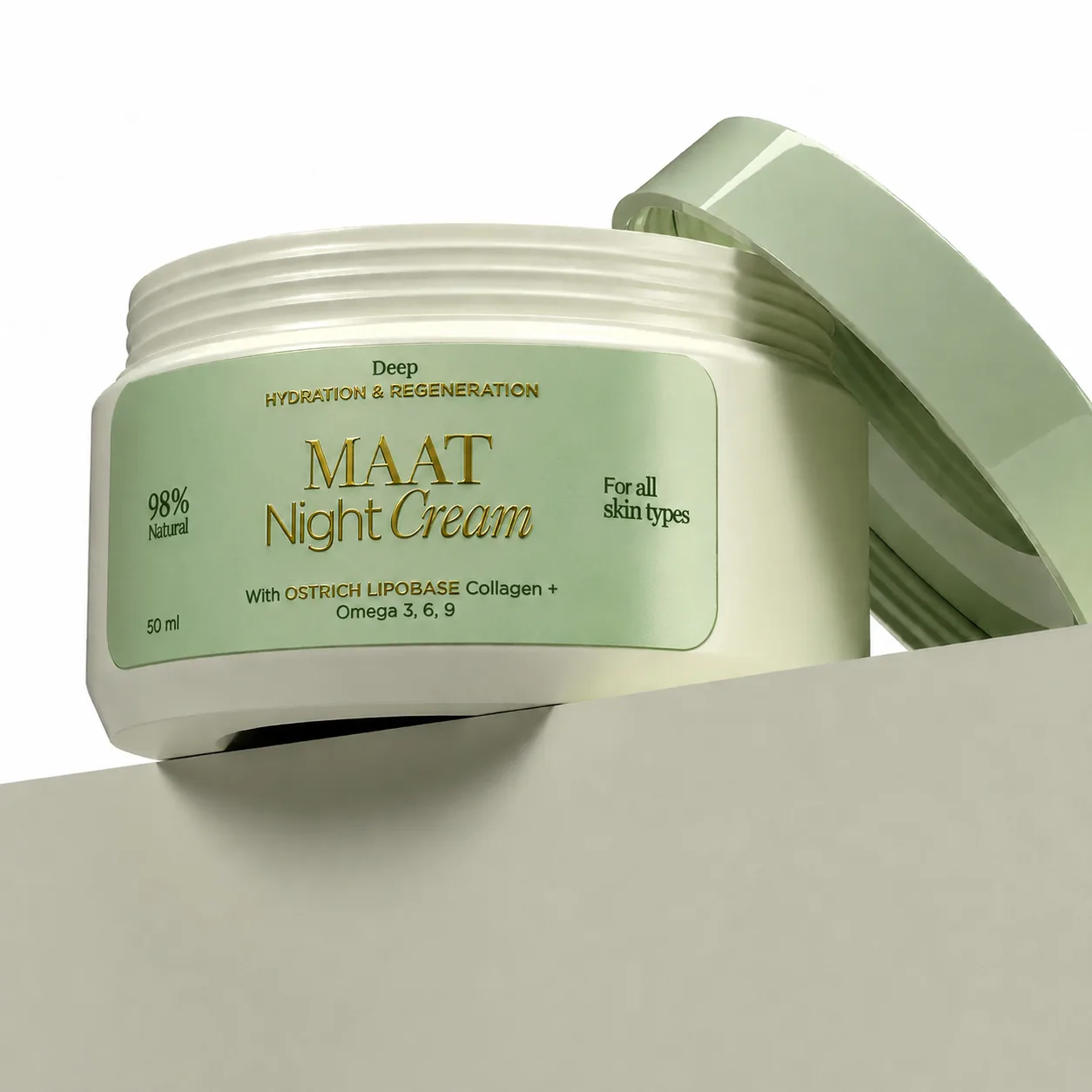 Design de ambalaj pentru MAAT Night Cream, cu recipient verde și finisaj premium.