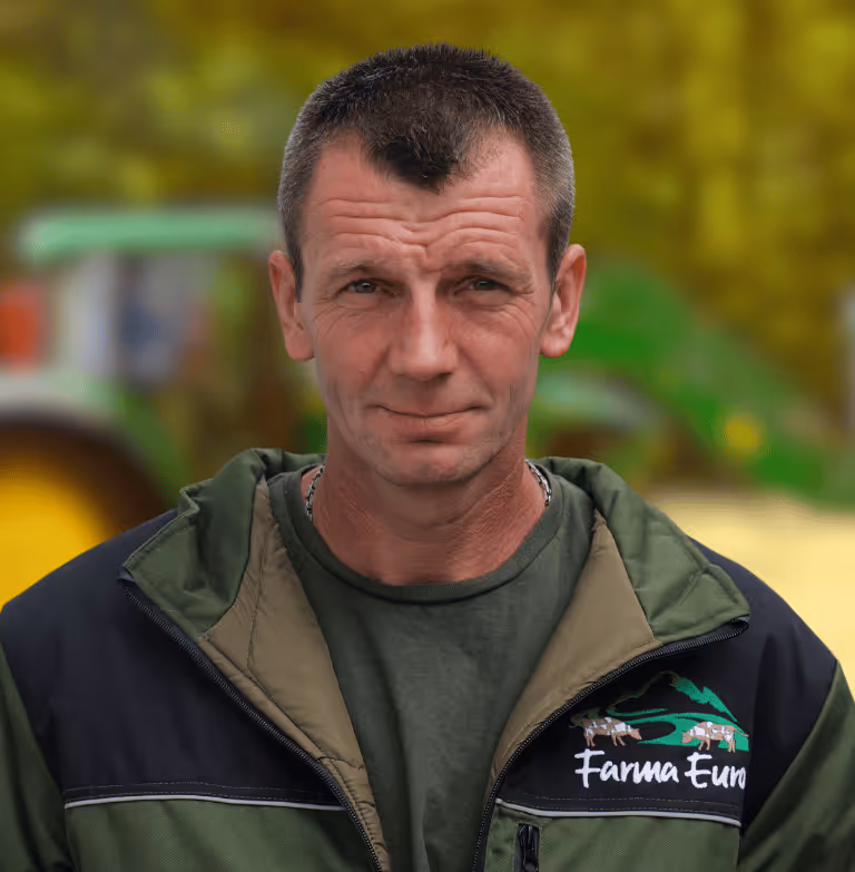 An image of a single employee. The link sends you to a worker's individual page.