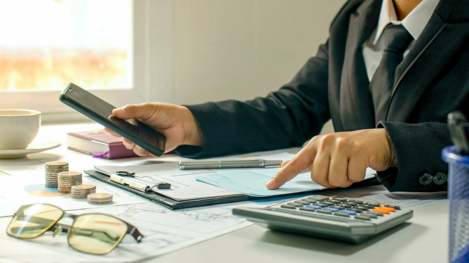 8 Reasons Why Financial Firms Need Interim MLRO Officers