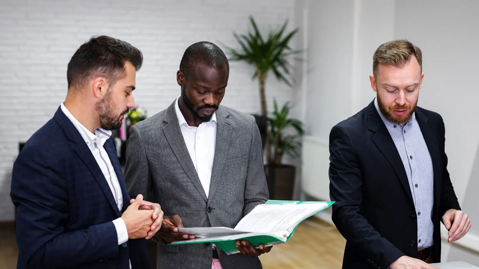 Fractional Governance in Crypto: How It Works and Why It Matters