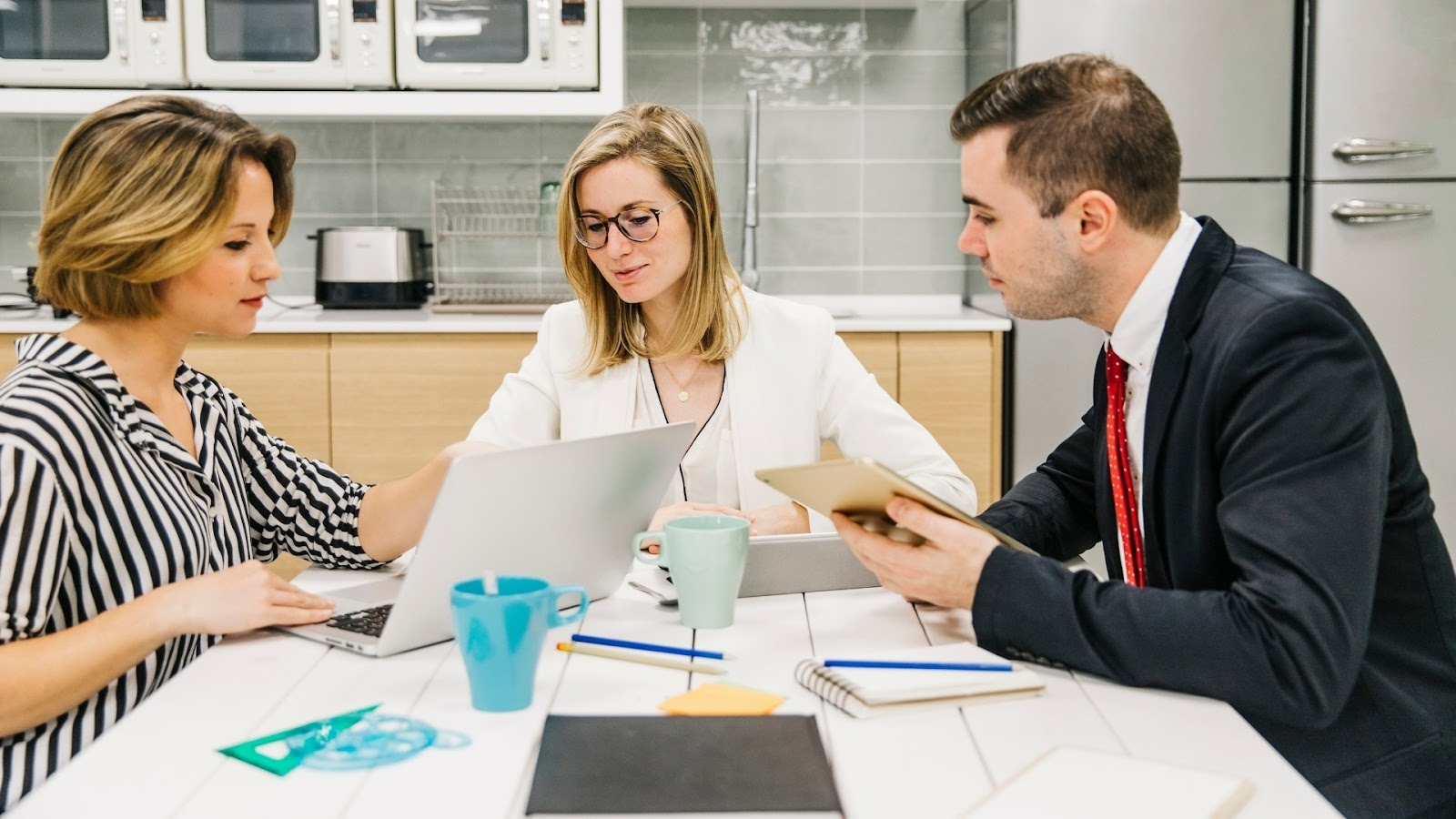 When a Hybrid Approach or Fractional Leadership Makes Sense