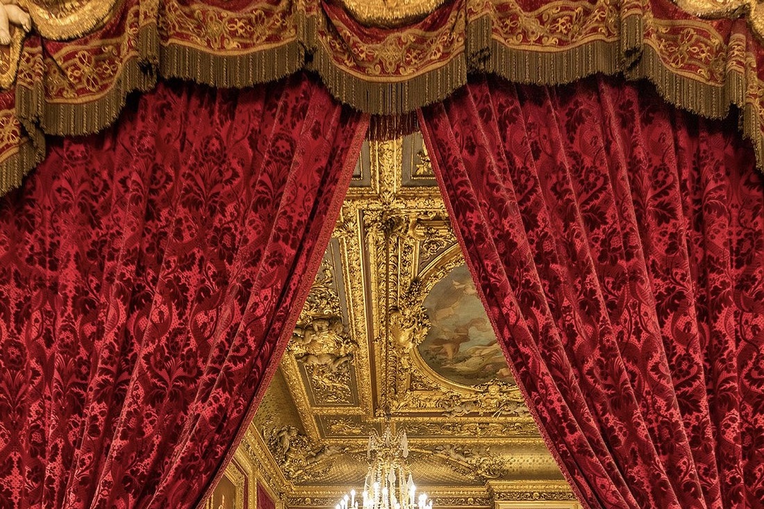 The Louvre museum tour