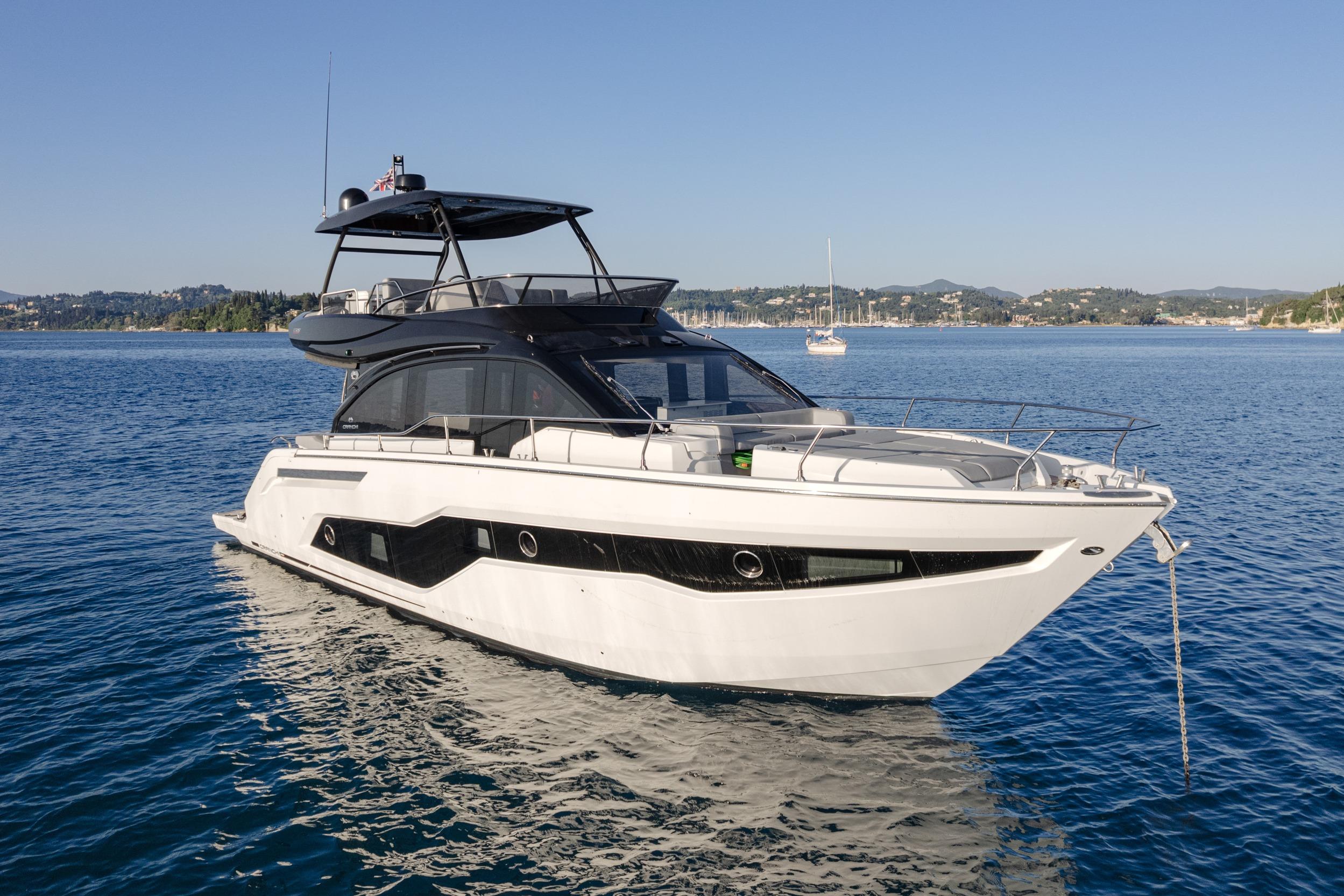 Cranchi E52F
