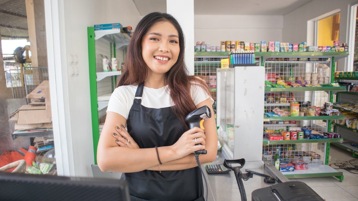 how-much-does-a-cashier-make-in-singapore