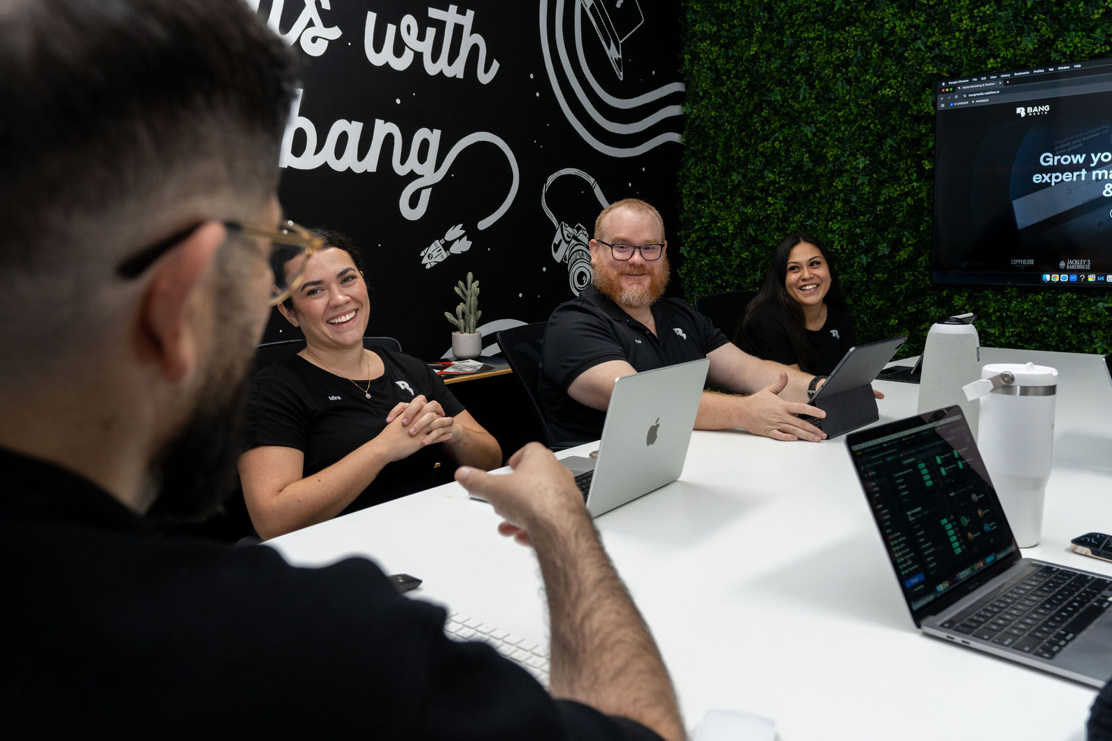 Bang Media working with a Cairns business on lead generation