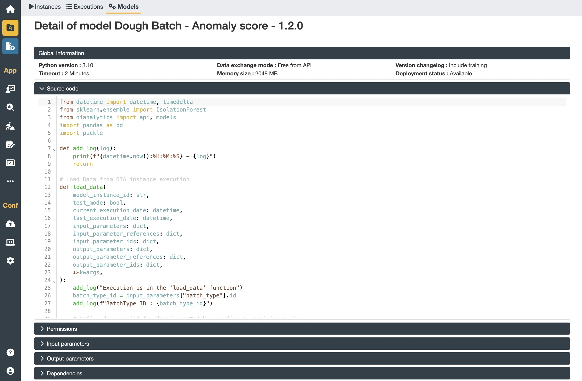 Détail d'un modèle Python dans OIAnalytics : version de Python, code source et paramètres d'entrée et de sortie