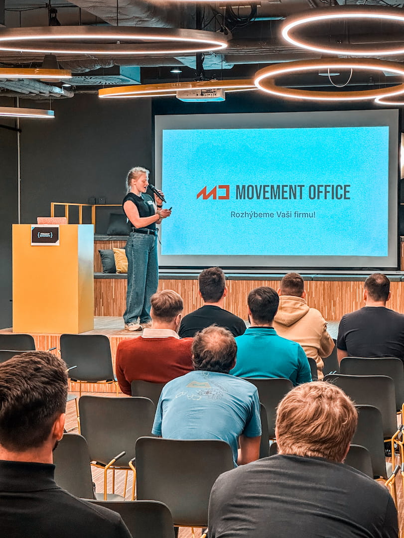 Movement Office: Pohyb a sezeni