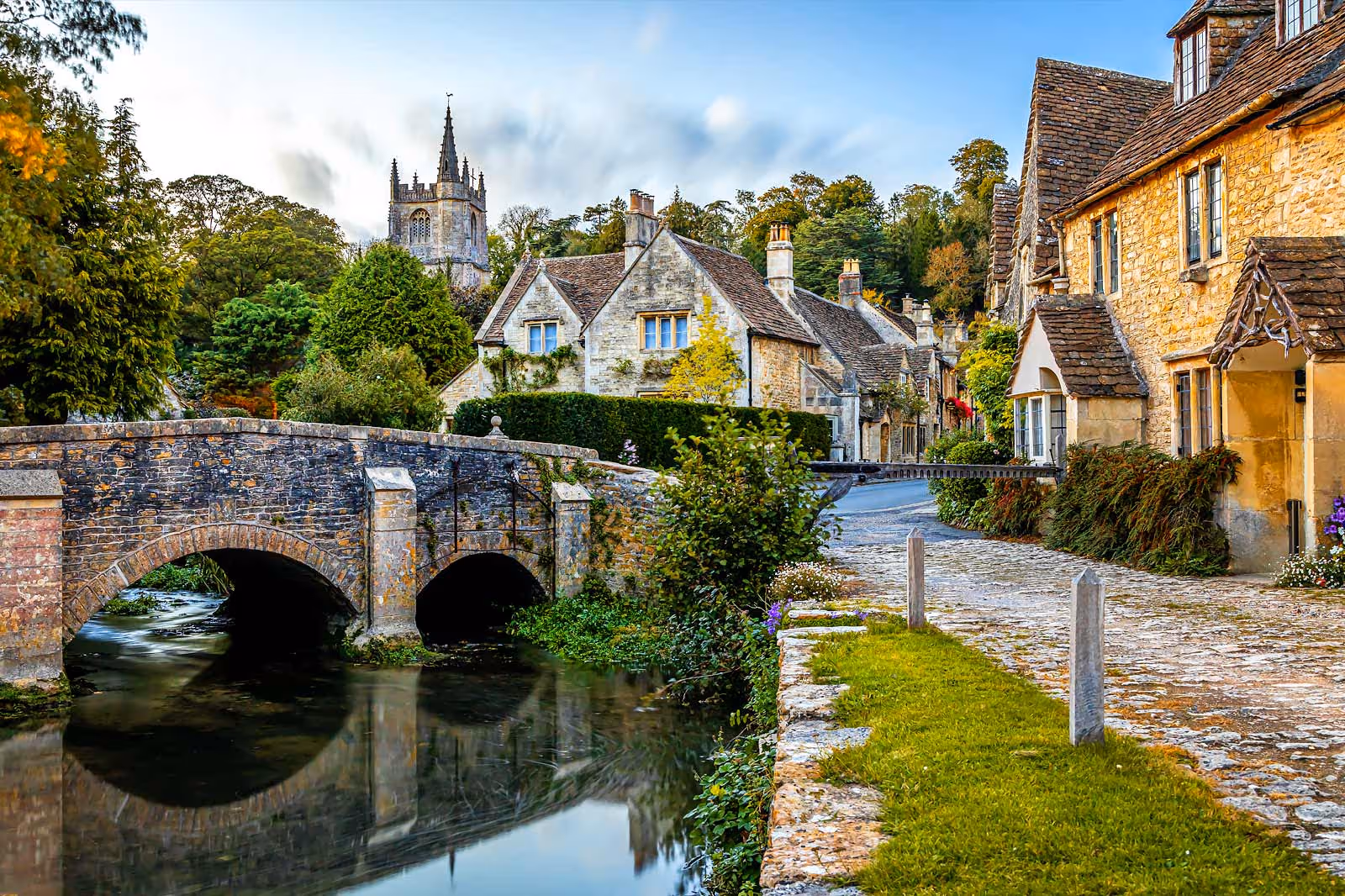 10 Most Picturesque Villages in the Cotswolds - Head Out of Cirencester on a Road Trip to the Villages of the Cotswolds