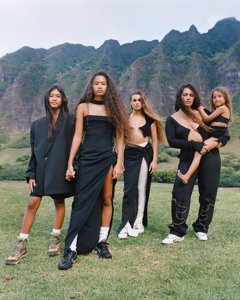 In September 2021, Jacquemus released photos from a Hawaii photoshoot showcasing their Family Love campaign. While the clothing looked typical for the brand, the shoes the models wore sparked attention.