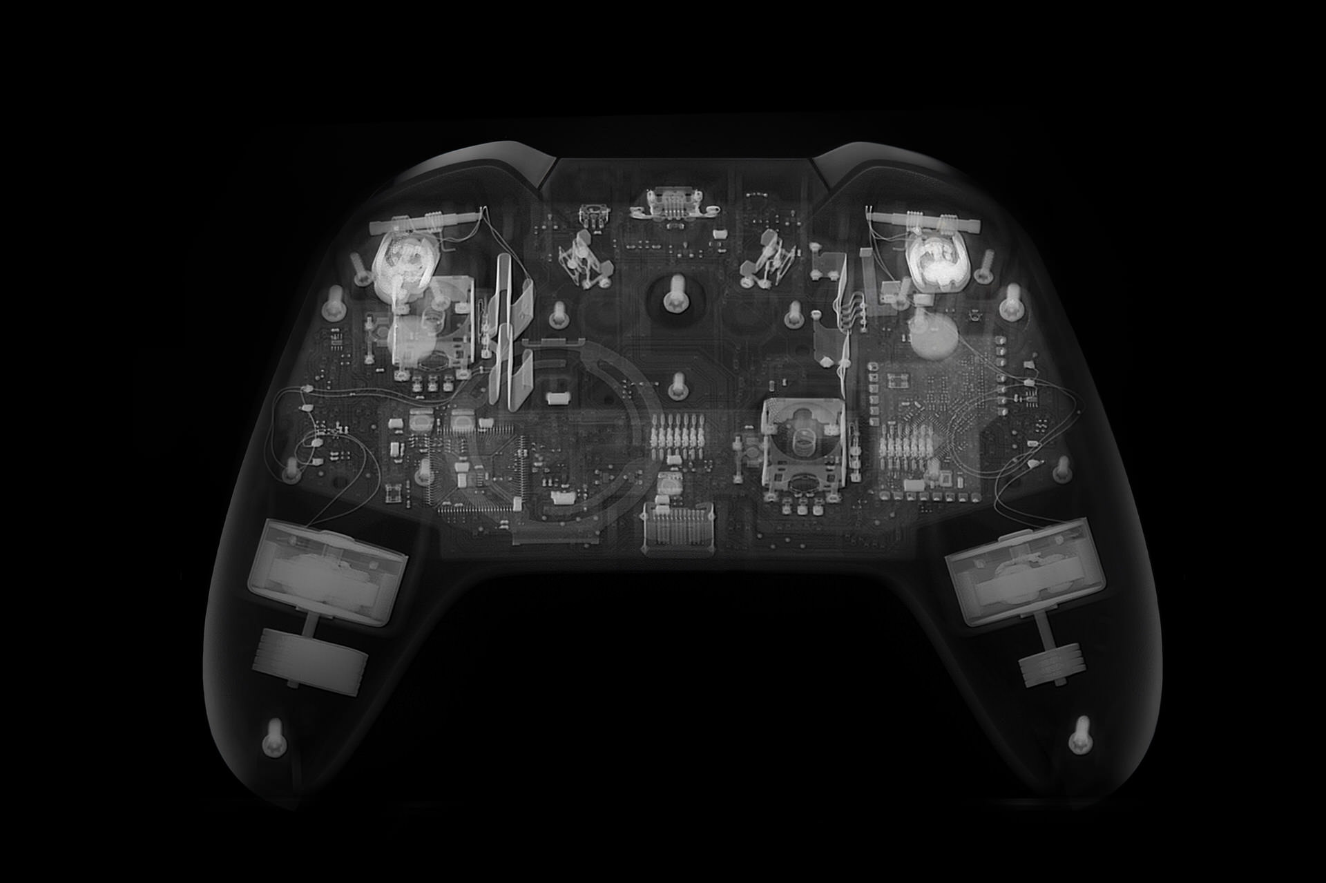 Ethan Zargo X-ray photography, Xbox controller, Vancouver BC