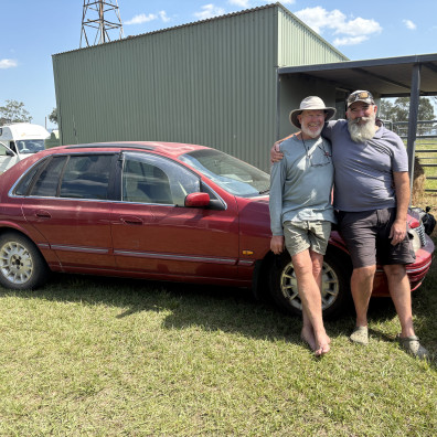 Old mates on the loose team photo
