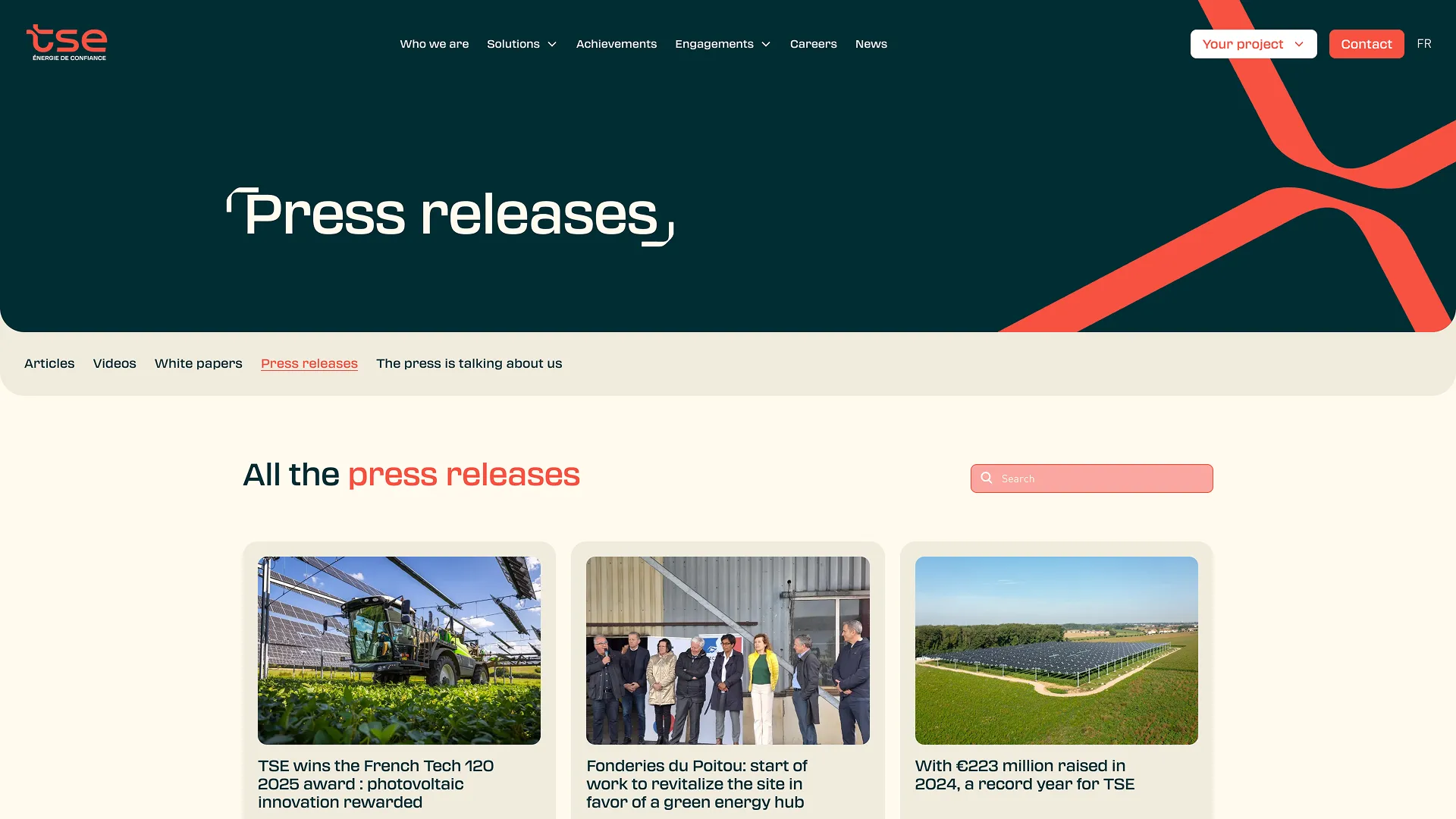 Screenshot of the “Press releases” page of the TSE website in English, showcasing three press articles related to photovoltaic innovation and fundraising.