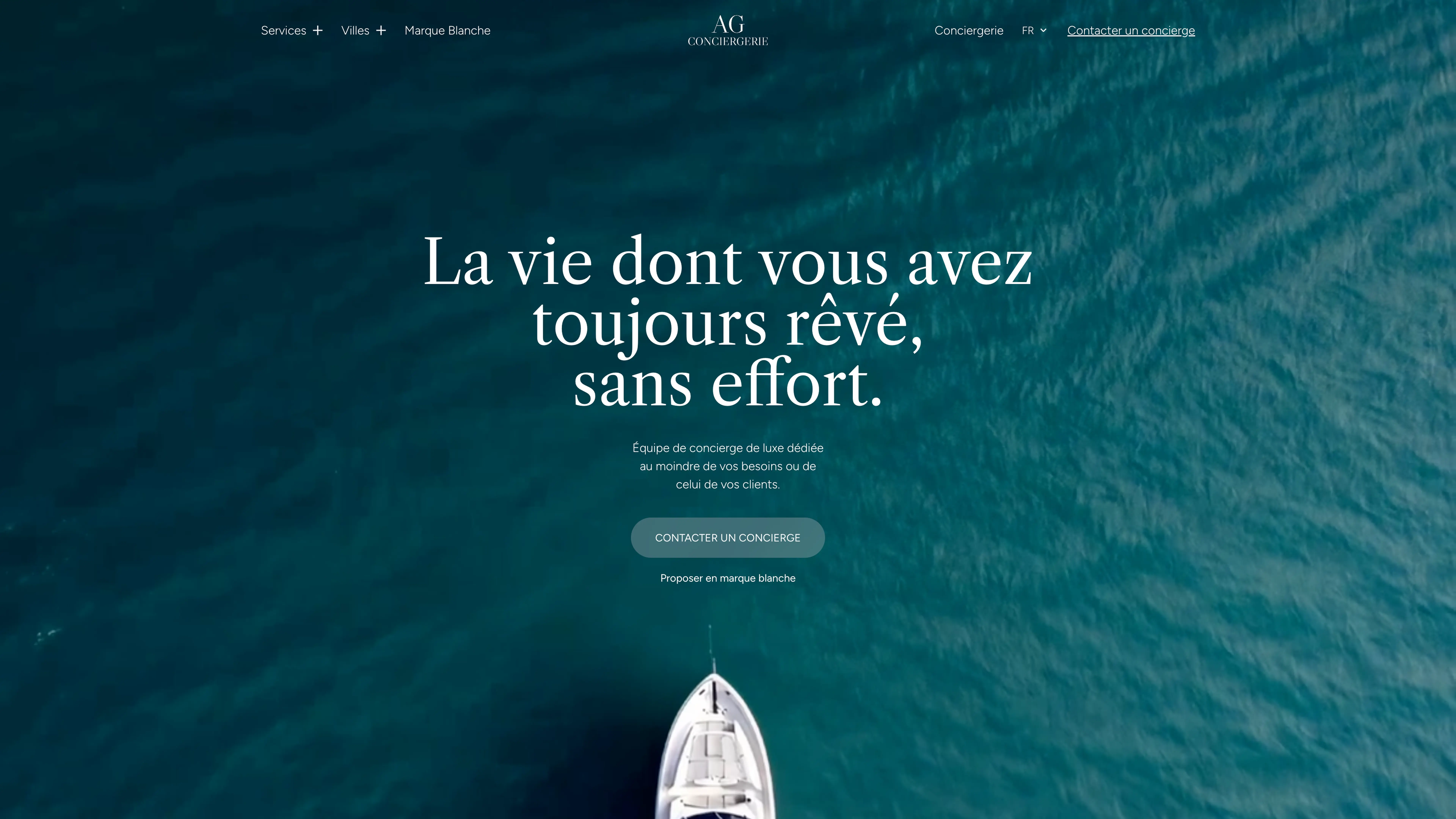  Site web de la conciergerie de luxe Avant-Garde, avec un design haut de gamme et des visuels immersifs.