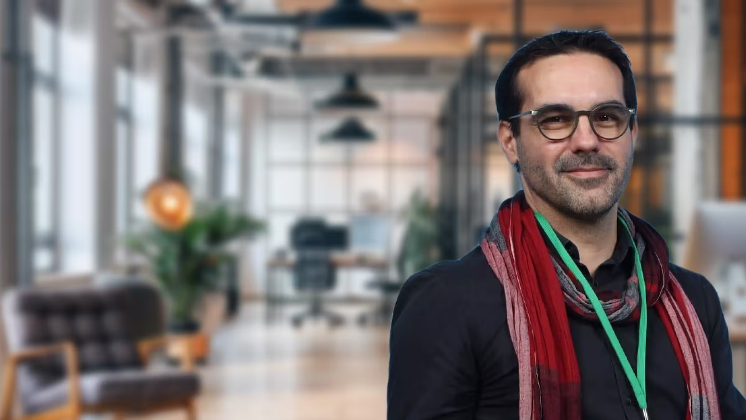 Photo of influence4you site with co-founder stéphane