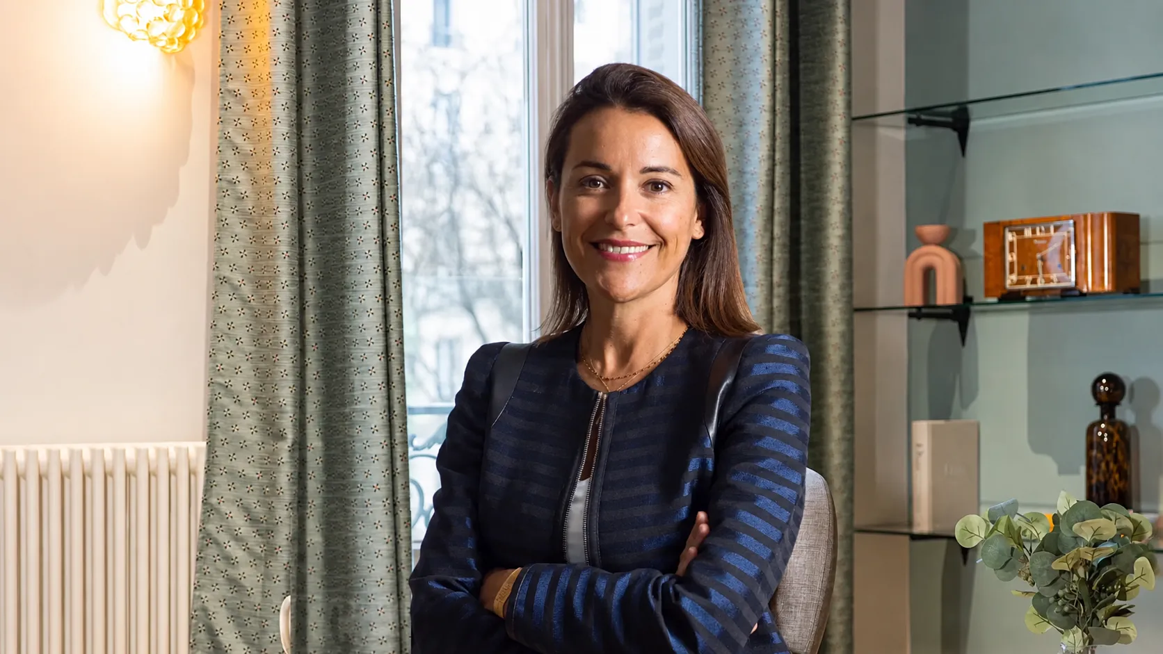 Photo of Marie Belingard, Marketing Director at TSE Energy, sitting in an office, talking about her experience with Digidop.