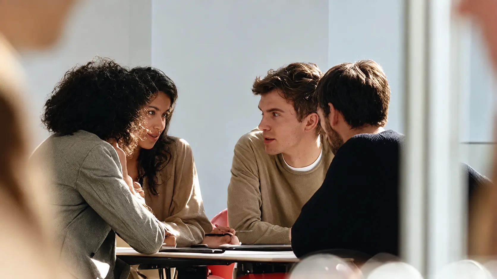 L'équipe Talkspirit en pleine réunion de travail collaboratif.