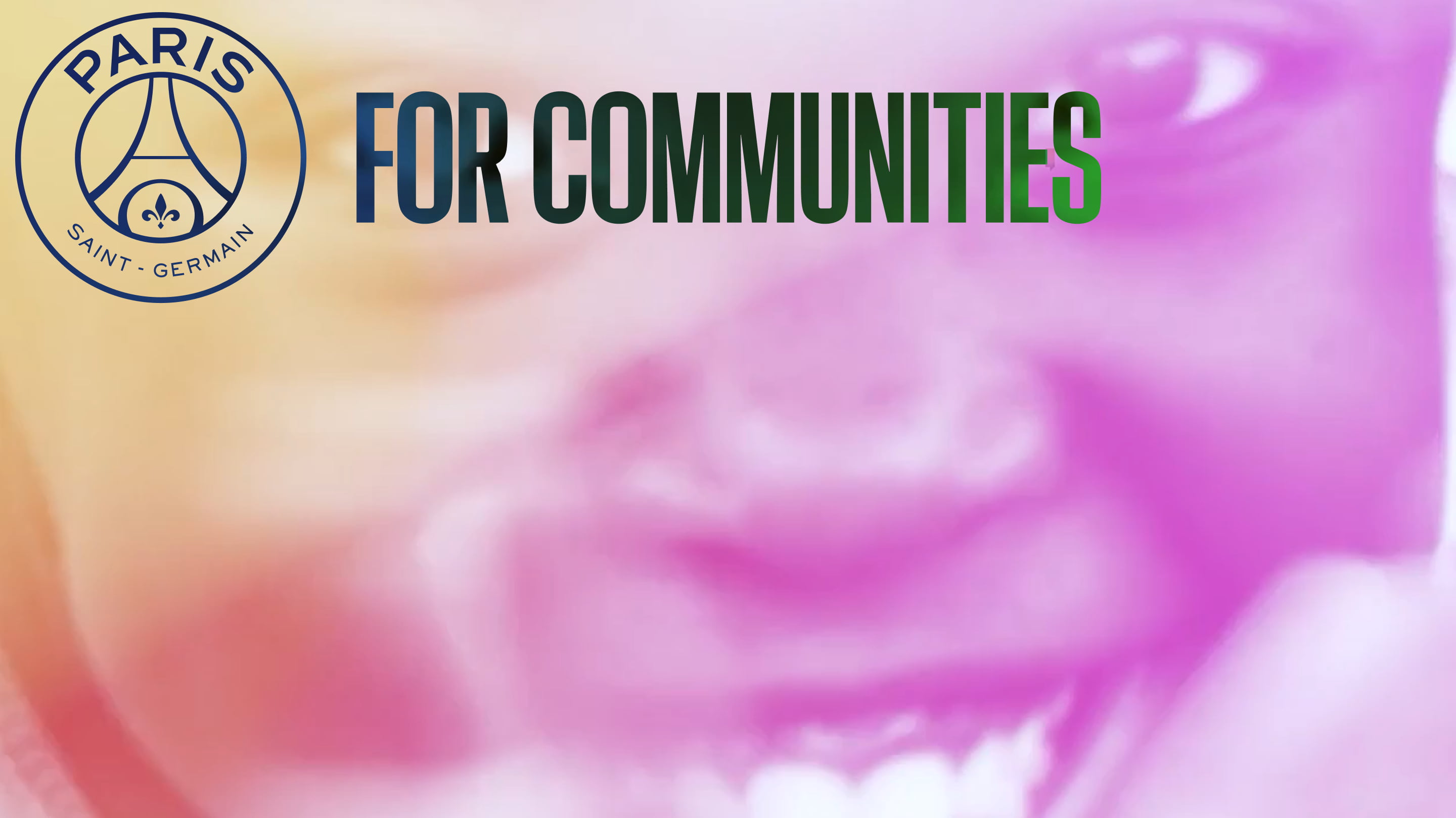 PSG for Communities : un visuel mettant en lumière l'engagement social du Paris Saint-Germain à travers le portrait d'un jeune bénéficiaire.