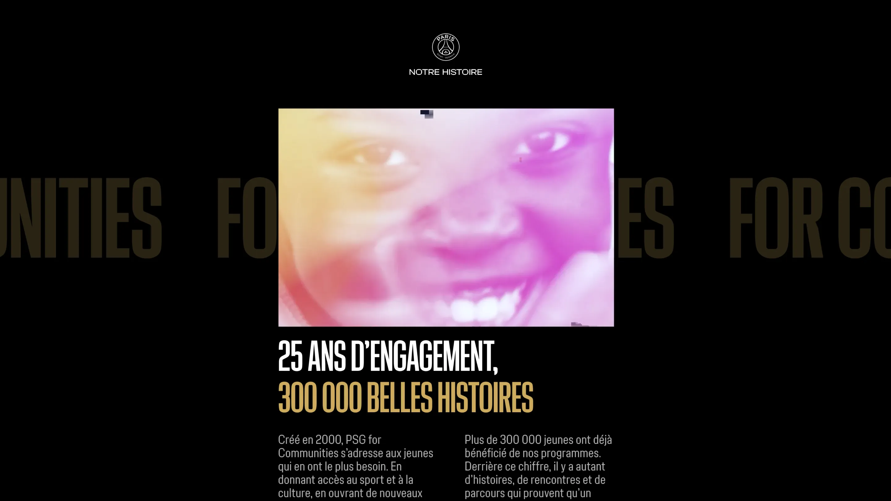 Page « Notre histoire » de PSG for Communities, mettant en lumière 25 ans d'engagement et plus de 300 000 jeunes soutenus.