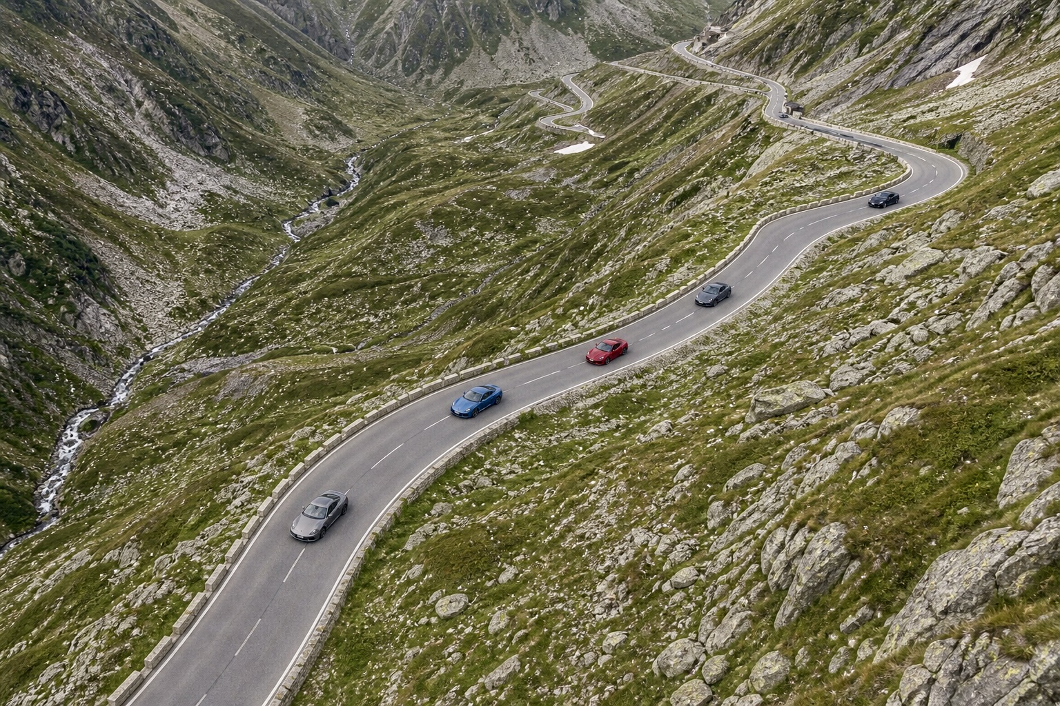 Exclusive sports cars tour with Lisa Gruber Events. Exklusive Netzwerk-Sportwagen-Touren mit Lisa Gruber Events.