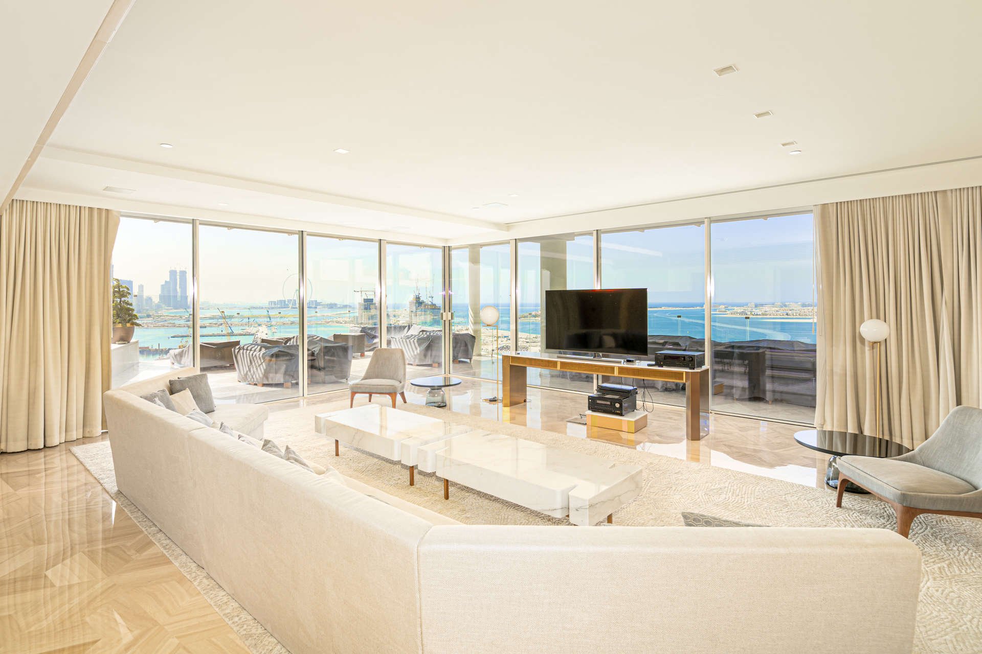 4 Bedrooms Penthouse at Five Palm Jumeirah