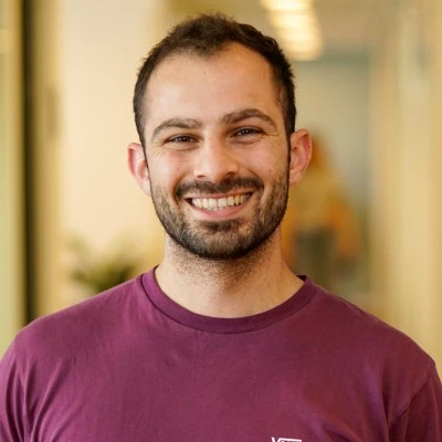 Headshot of Tom Kaplan