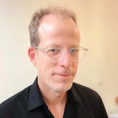 Headshot of Tal Eisner