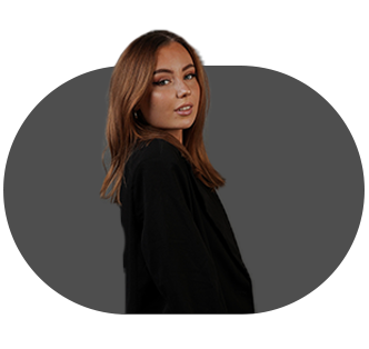 a profile picture of a woman