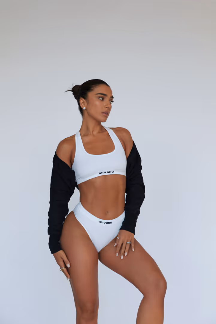 Stef Williams WeGLOW Strength Pilates Trainer