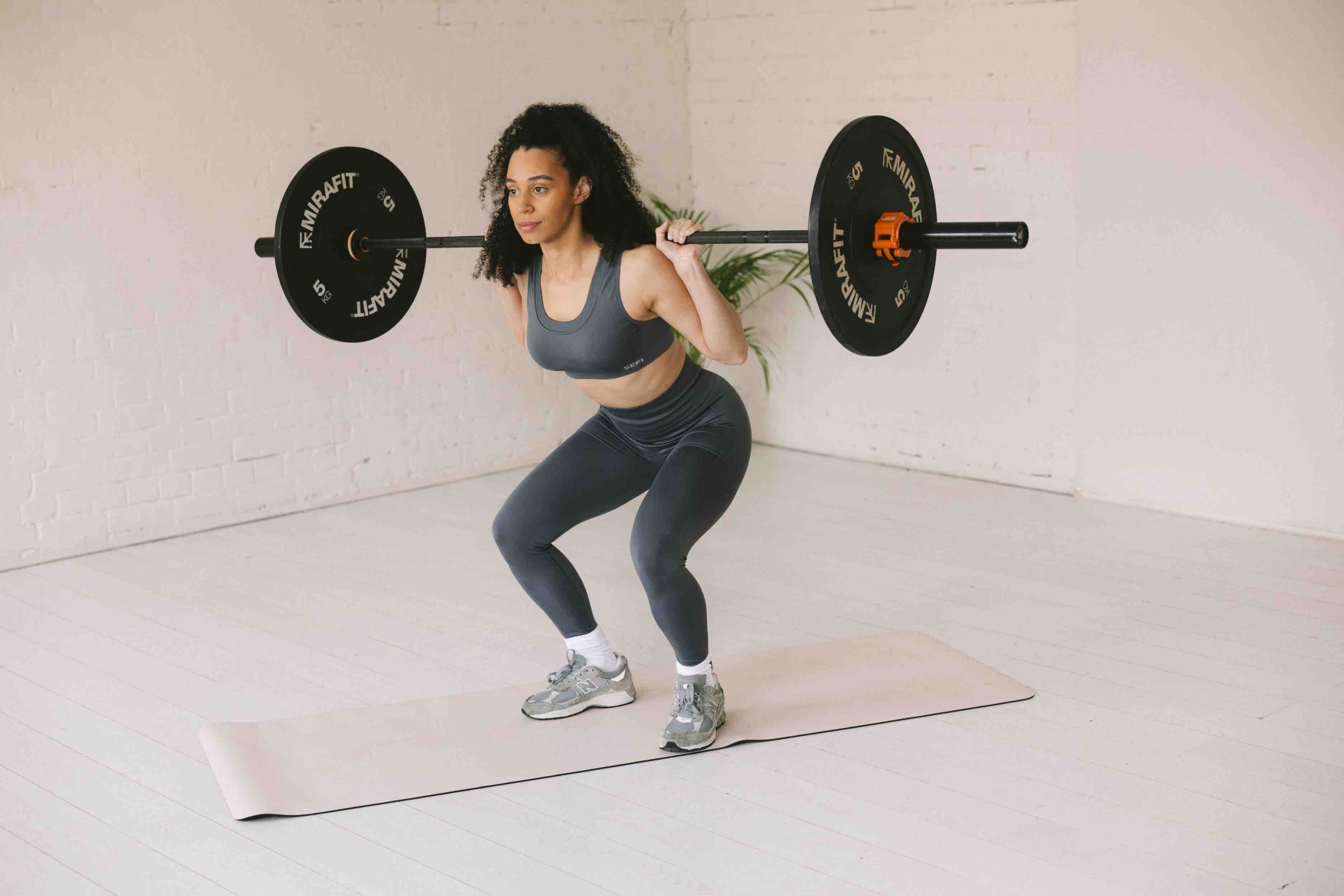 Danielle Lennon Strength Training WEGLOW Fitness Trainer